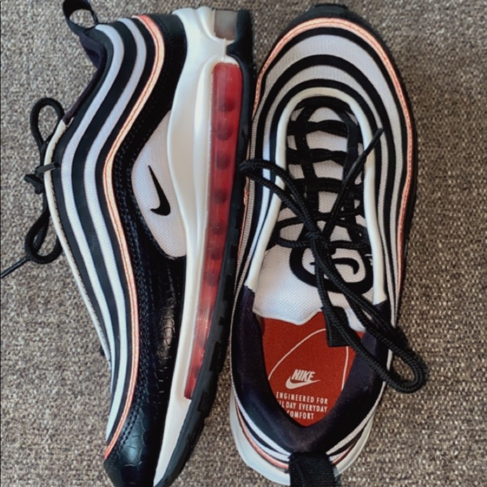 I’m selling because I do not want them anymore.